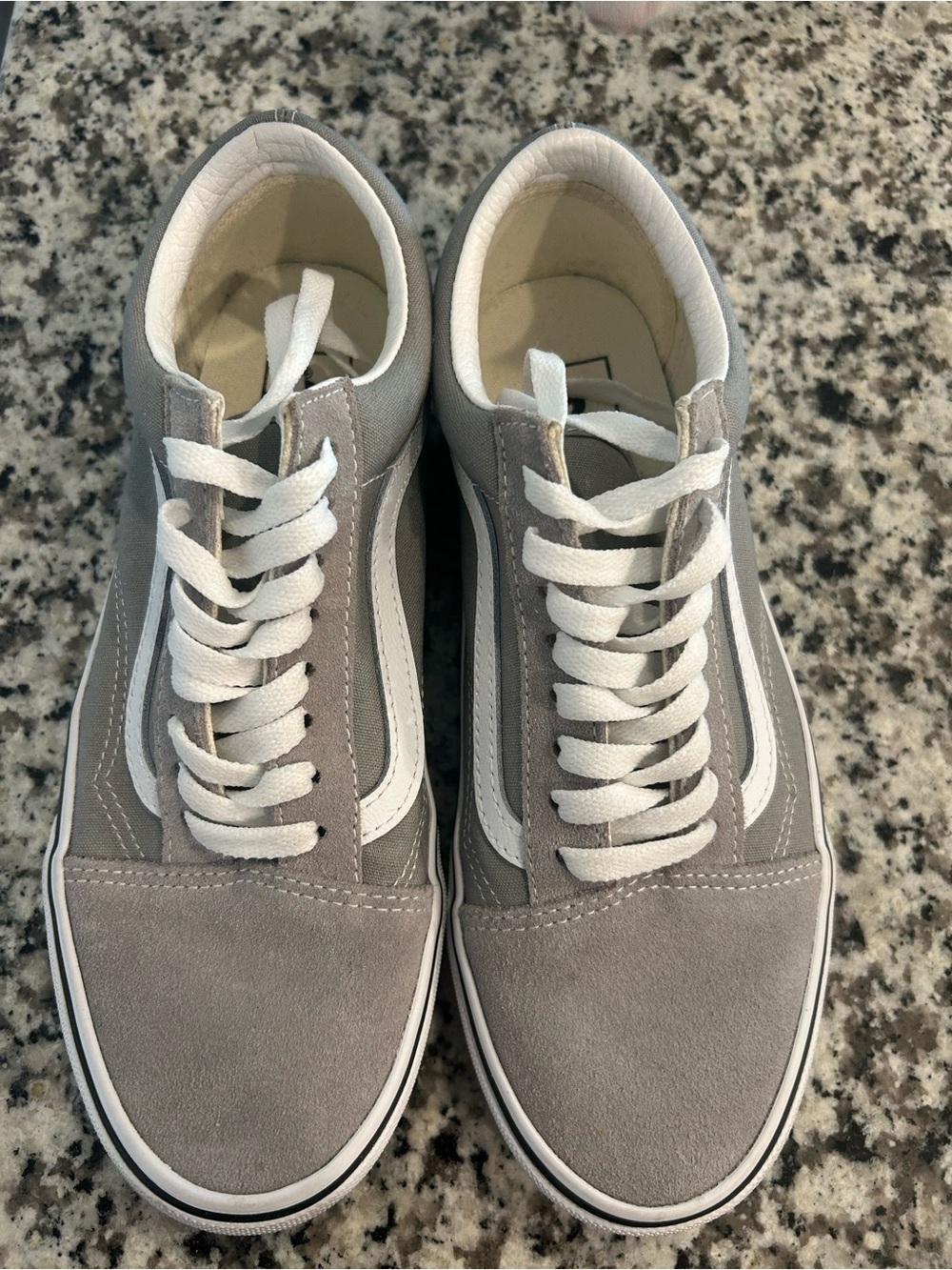 Vans Old Skool Gray Suede & Canvas Sneakers Women’s 8.5 / Men’s 7